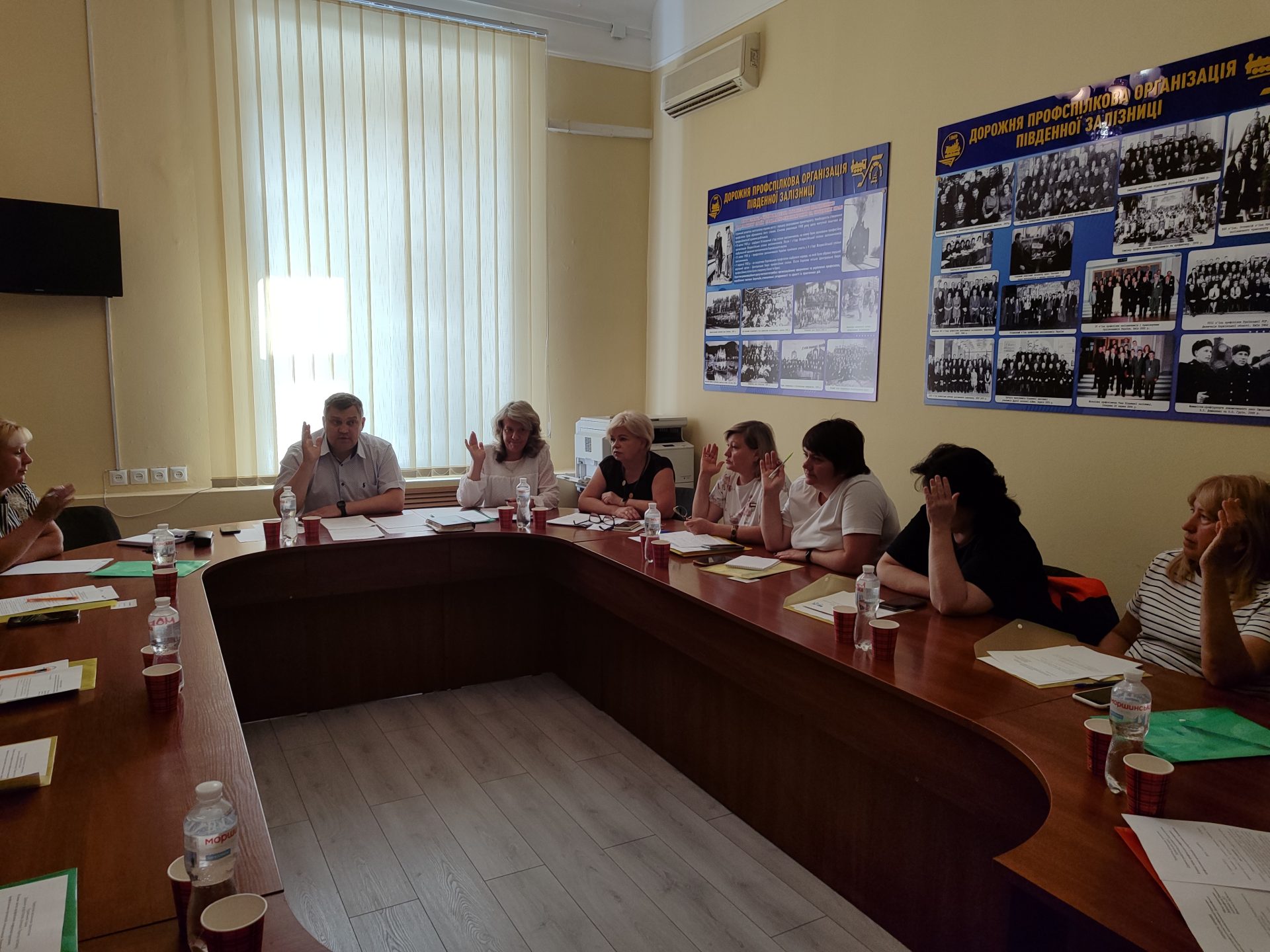 Звітна кампанія продовжується