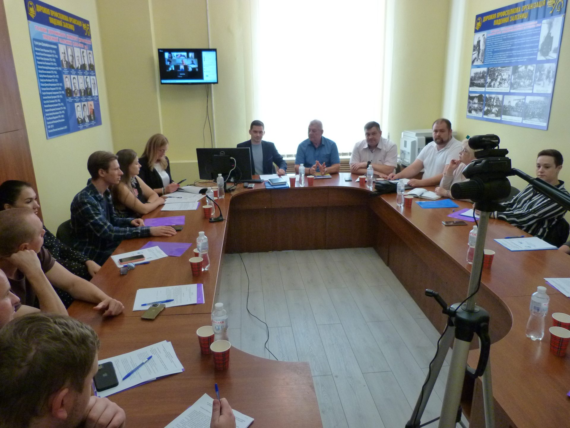 Молодь звітує
